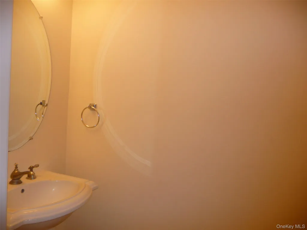 220 Roosevelt Drive Fishkill NY 12524
