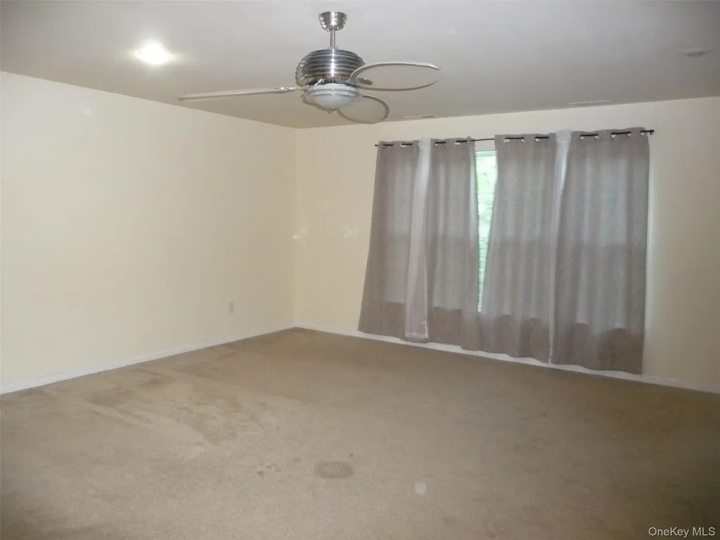220 Roosevelt Drive Fishkill NY 12524