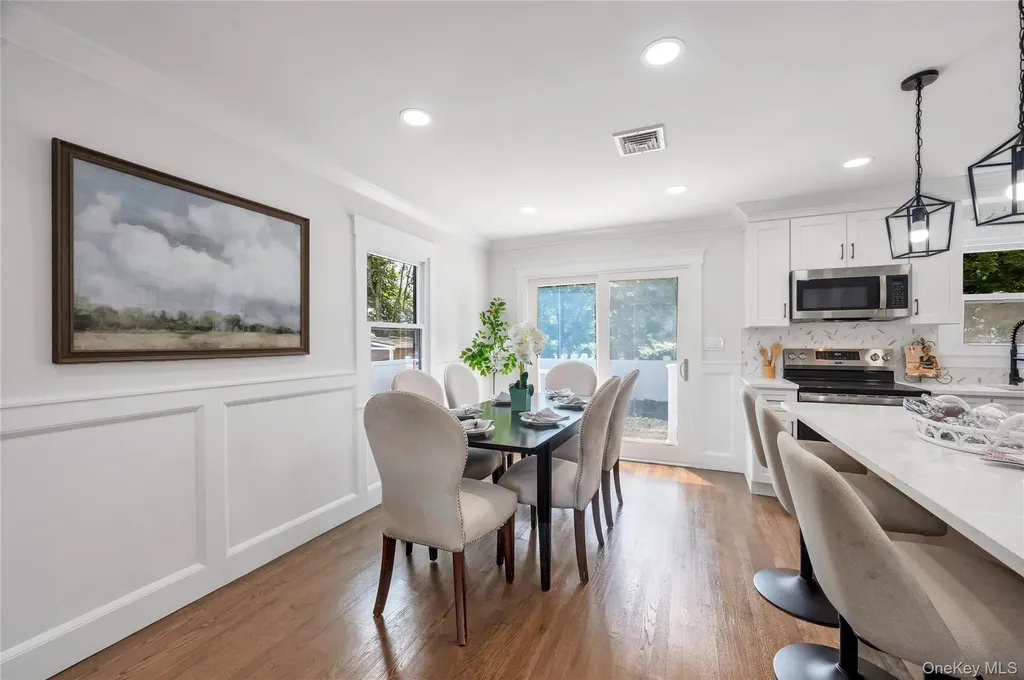 4 Ruby Lane Huntington Station NY 11746