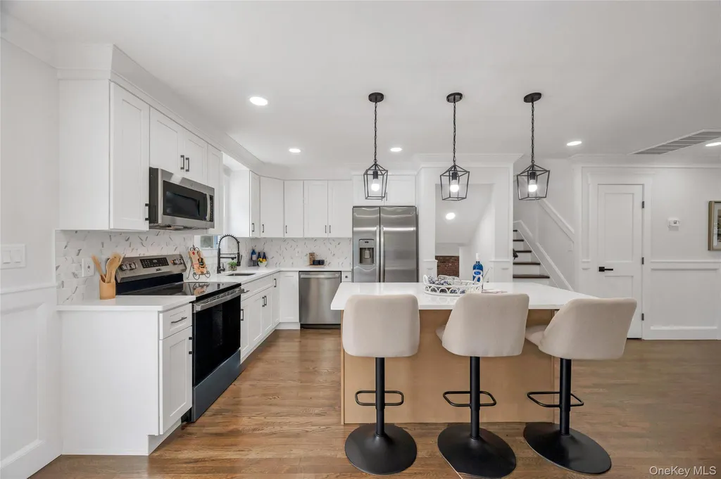 4 Ruby Lane Huntington Station NY 11746