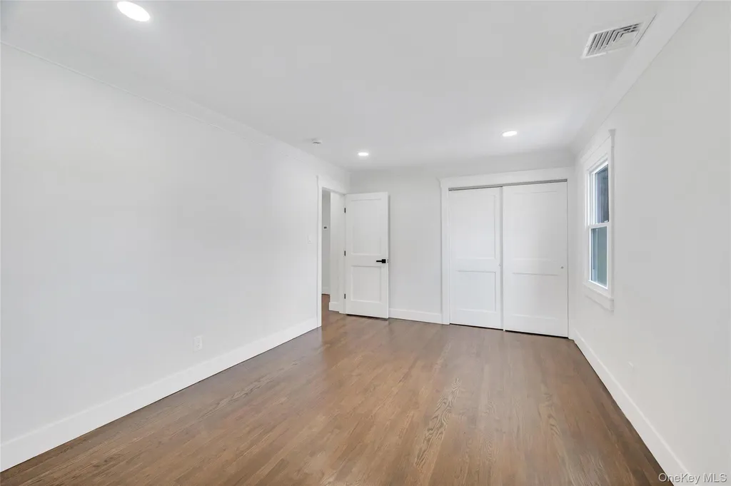 4 Ruby Lane Huntington Station NY 11746