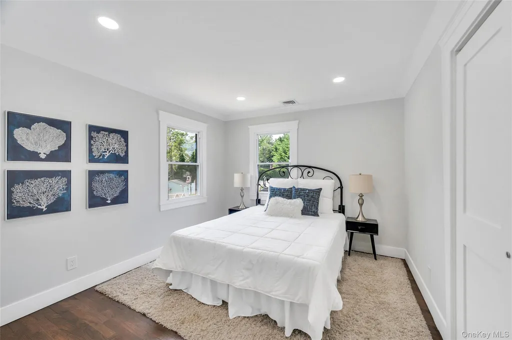 4 Ruby Lane Huntington Station NY 11746