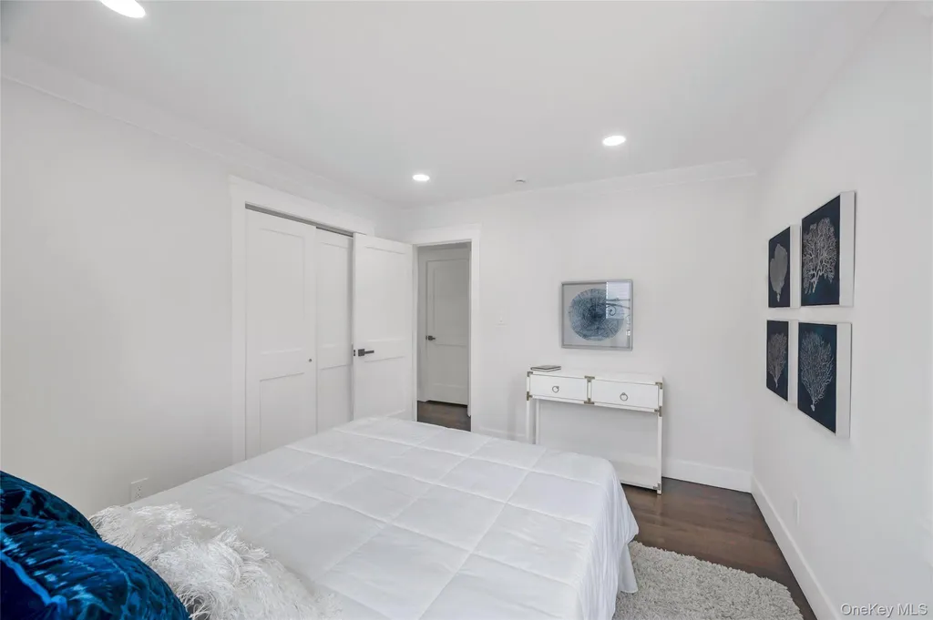 4 Ruby Lane Huntington Station NY 11746