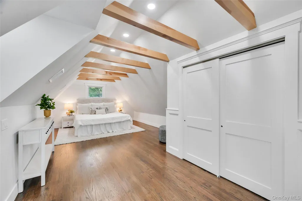 4 Ruby Lane Huntington Station NY 11746