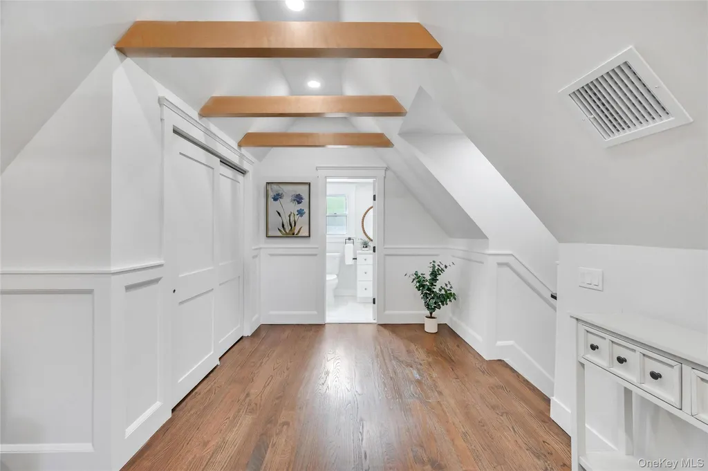 4 Ruby Lane Huntington Station NY 11746