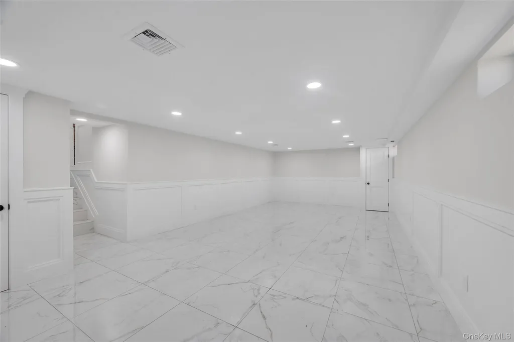 4 Ruby Lane Huntington Station NY 11746