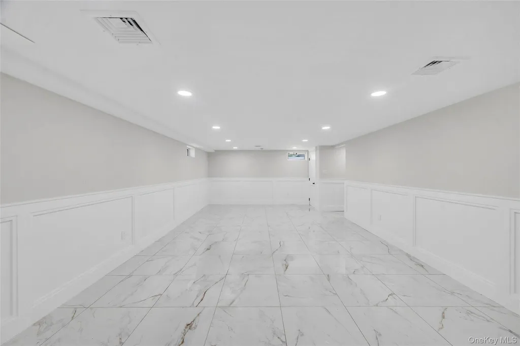 4 Ruby Lane Huntington Station NY 11746