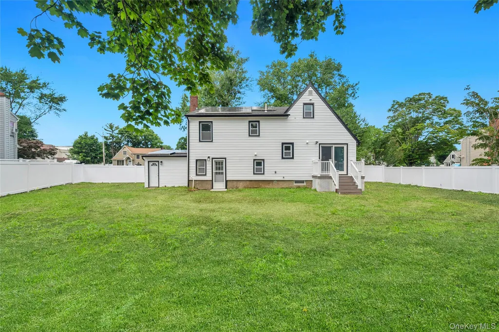 4 Ruby Lane Huntington Station NY 11746