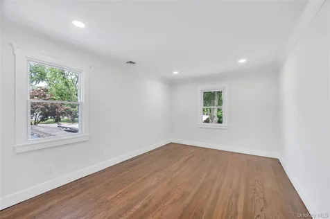 4 Ruby Lane Huntington Station NY 11746