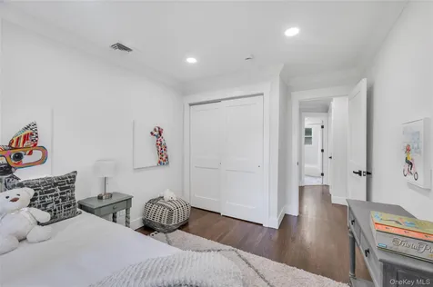 4 Ruby Lane Huntington Station NY 11746