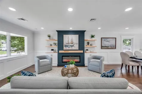 4 Ruby Lane Huntington Station NY 11746