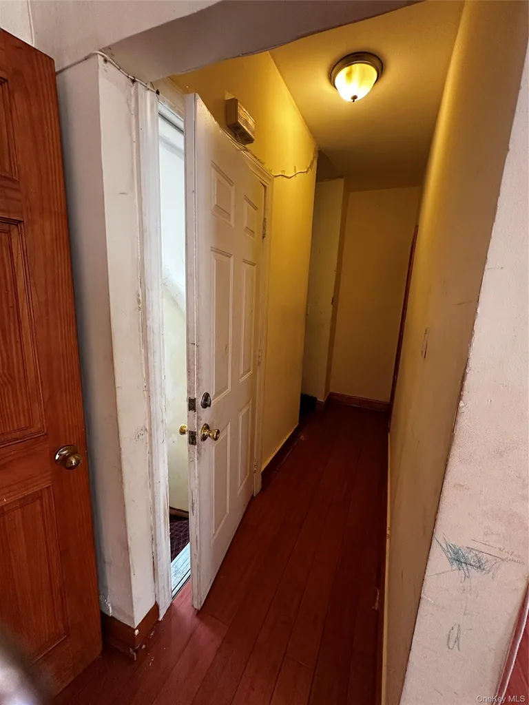 Jamaica NY 11435