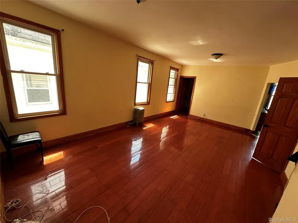 Jamaica NY 11435