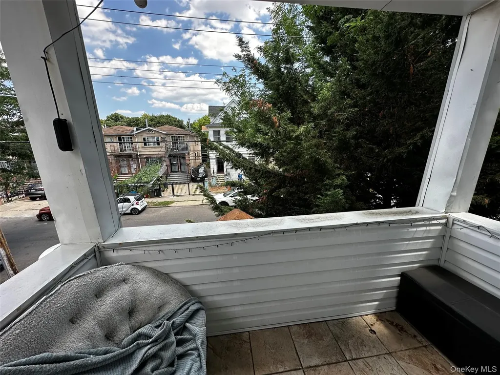 Jamaica NY 11435