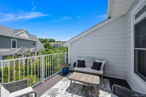 55201 Spruce Pond Circle Plainview NY 11803