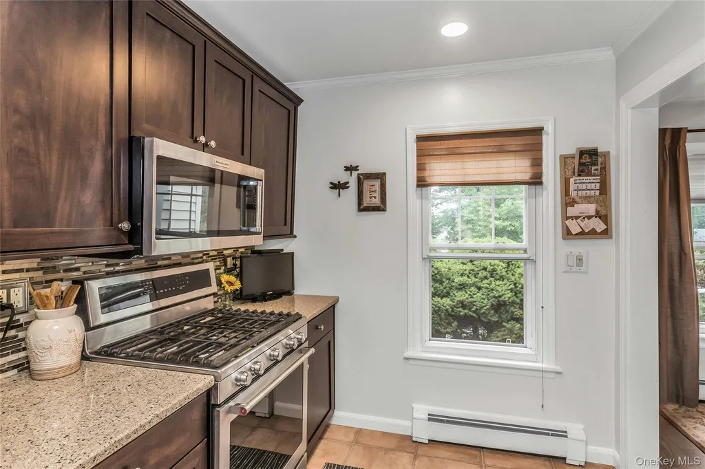 23 Emily Drive Ronkonkoma NY 11779