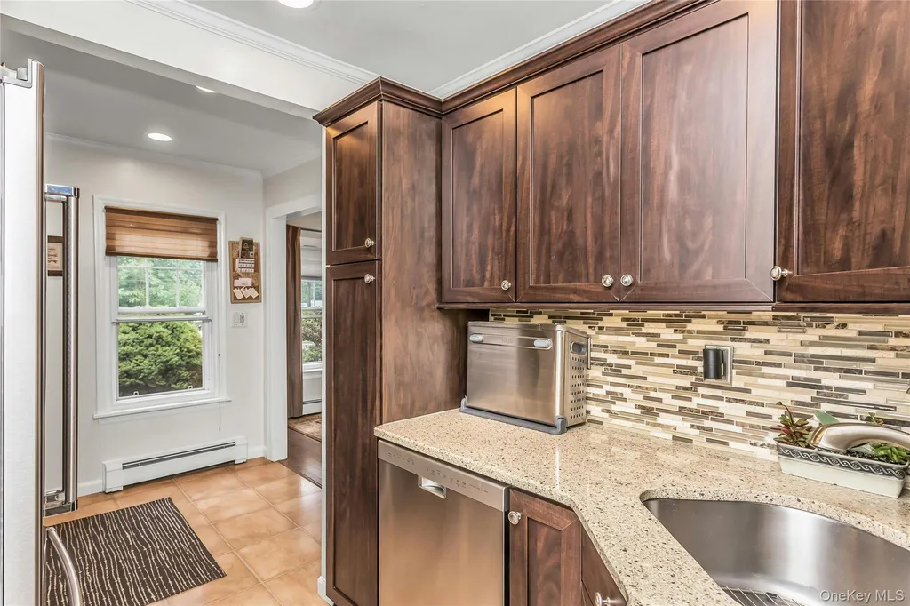 23 Emily Drive Ronkonkoma NY 11779