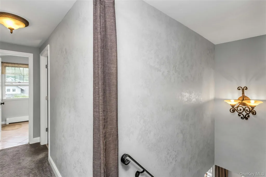 23 Emily Drive Ronkonkoma NY 11779