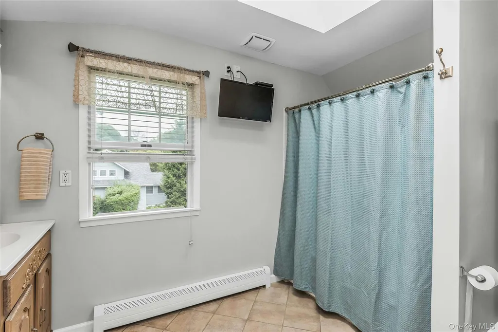 23 Emily Drive Ronkonkoma NY 11779