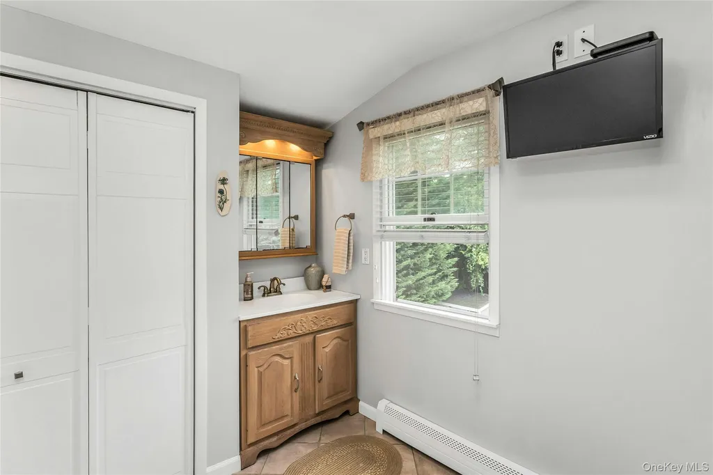 23 Emily Drive Ronkonkoma NY 11779