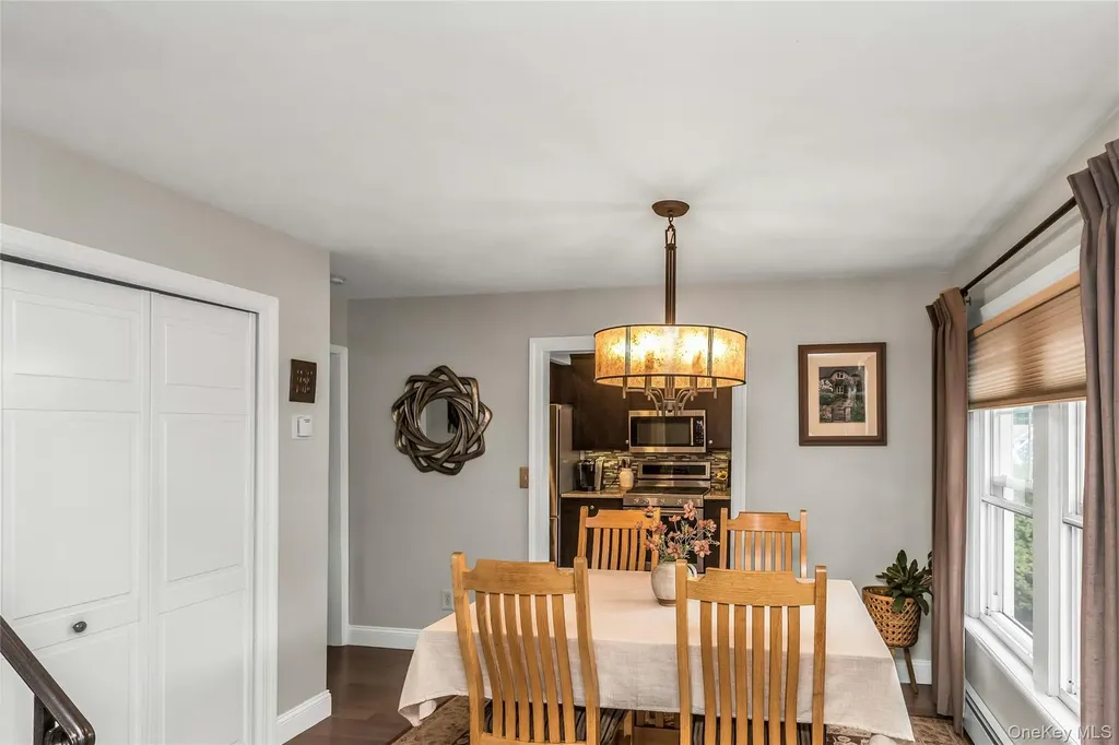 23 Emily Drive Ronkonkoma NY 11779
