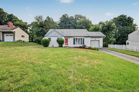 19 Cynthia Road Cortlandt Manor NY 10567