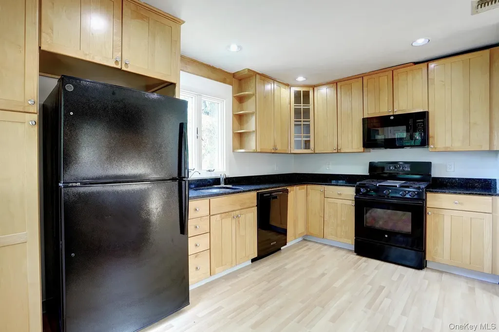 9 Charlotte Drive Spring Valley NY 10977