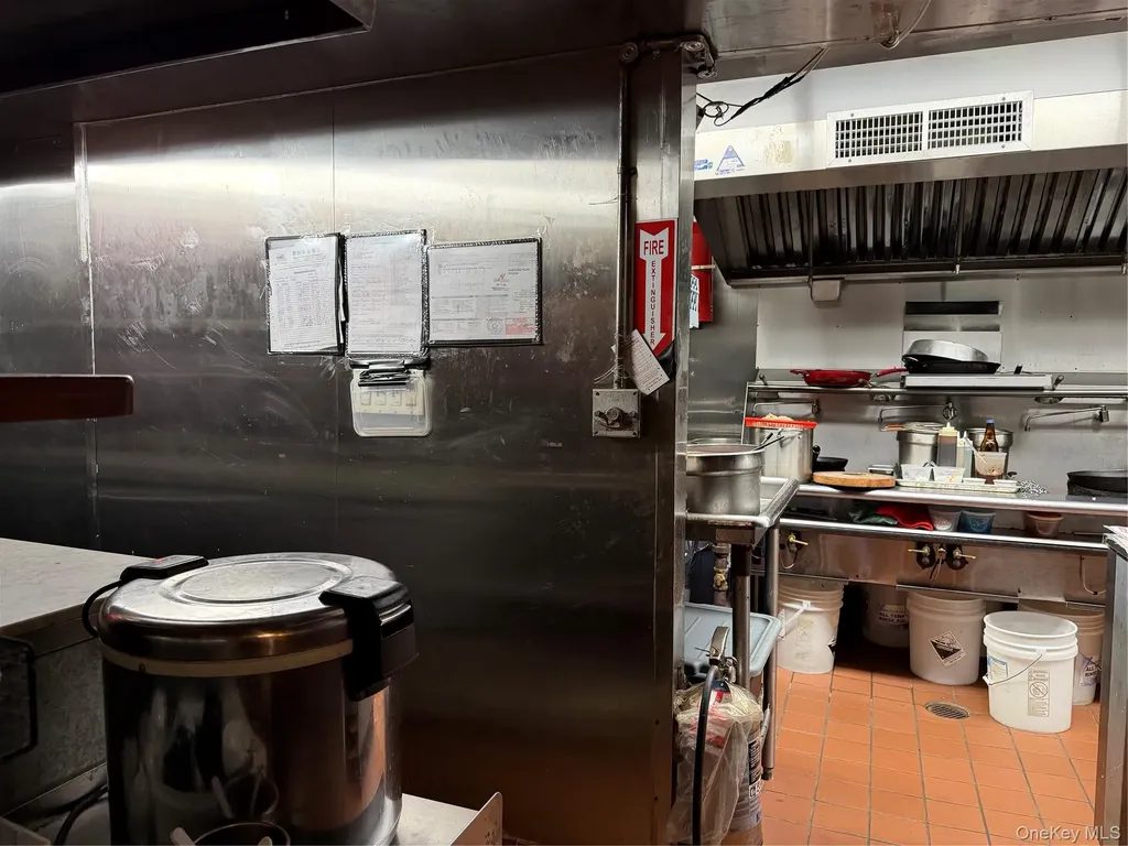 408 E 64th Street New York (manhattan) NY 10065