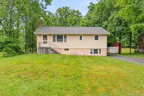 72 South Terrace Fishkill NY 12524