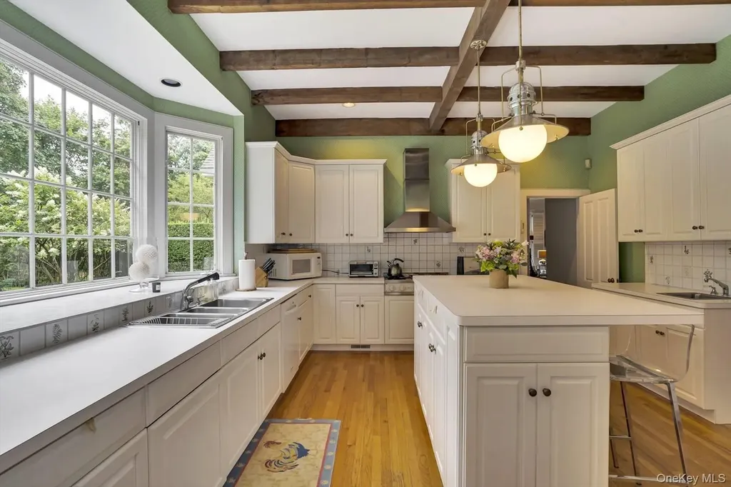 5 Shinnecock Road Quogue NY 11959