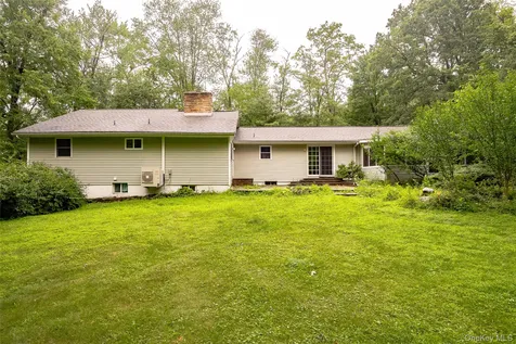 48 Theresa Boulevard Wappingers Falls NY 12590