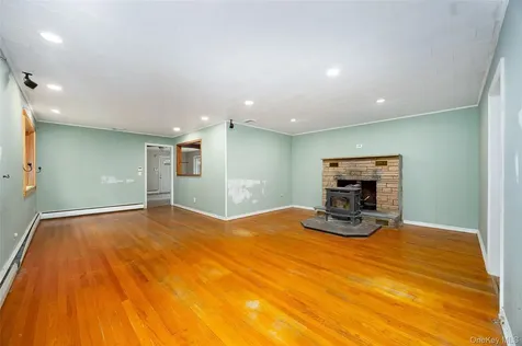 48 Theresa Boulevard Wappingers Falls NY 12590