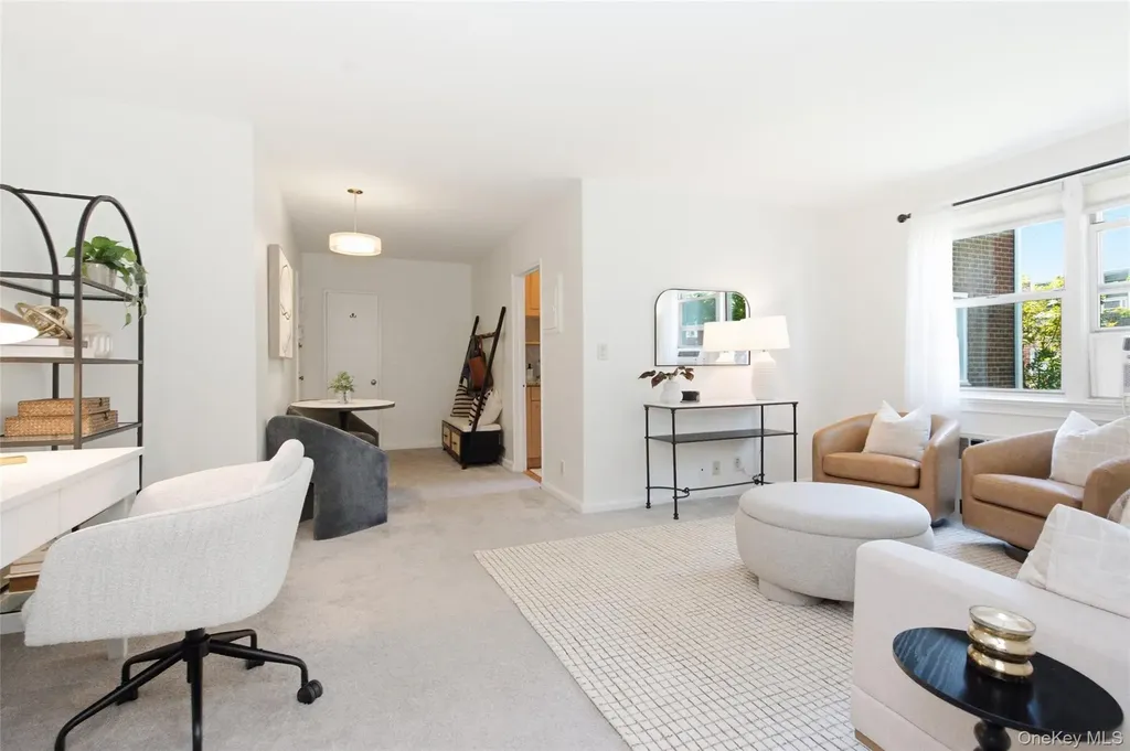 11 Bryant Crescent White Plains NY 10605