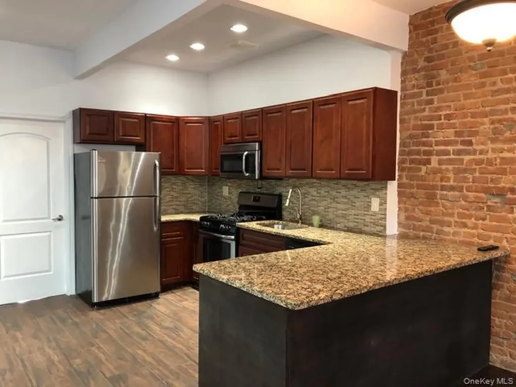7407 64th Place Ridgewood NY 11385