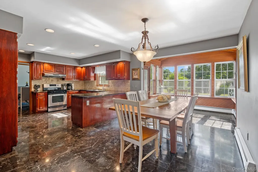140 Burnt Corners Road Middletown NY 10940