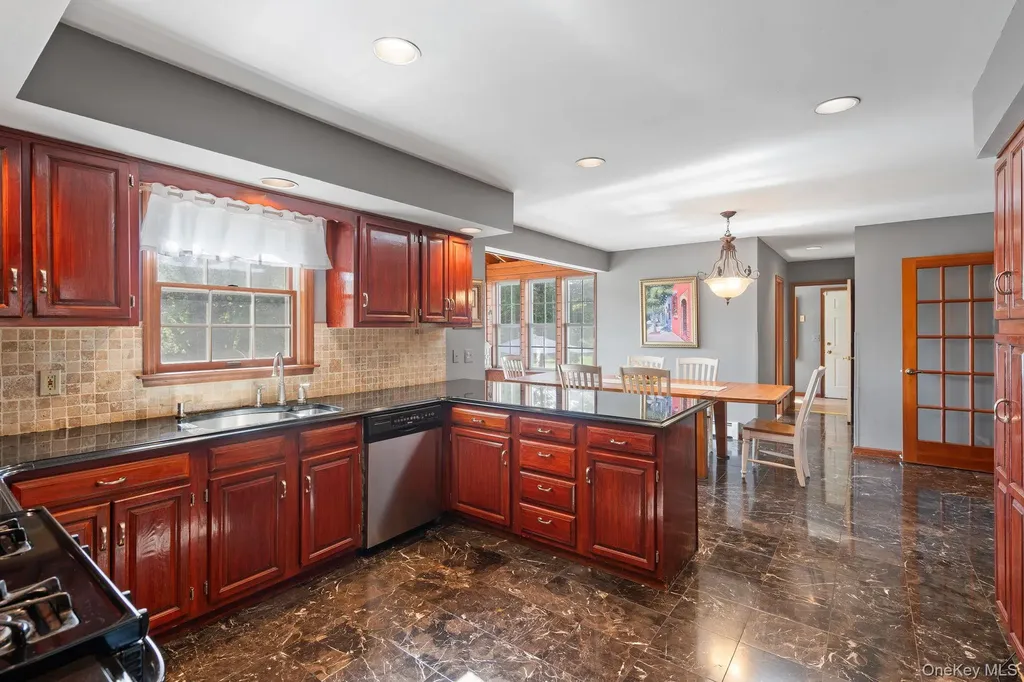 140 Burnt Corners Road Middletown NY 10940