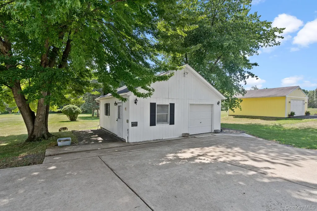 140 Burnt Corners Road Middletown NY 10940