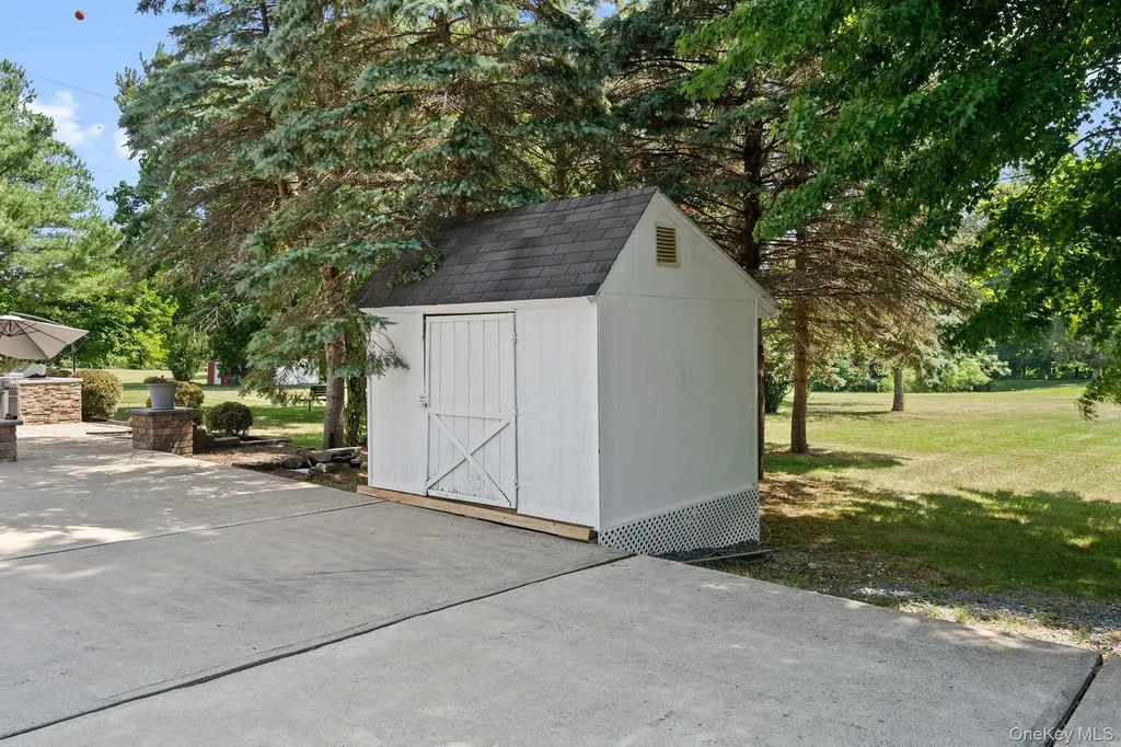 140 Burnt Corners Road Middletown NY 10940