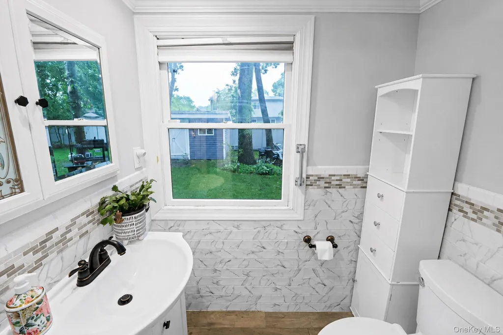 208 Avenue C Ronkonkoma NY 11779