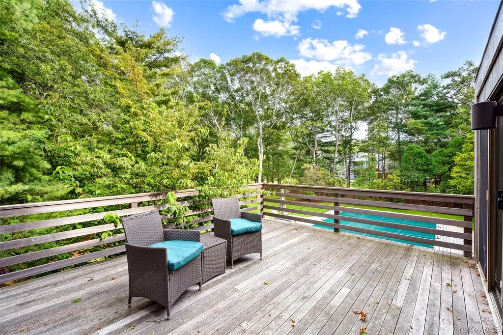 26 Woodland Way Quogue NY 11959