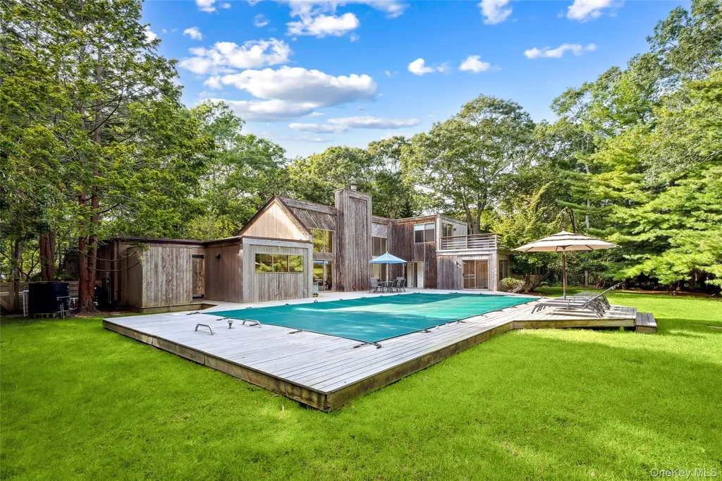 26 Woodland Way Quogue NY 11959