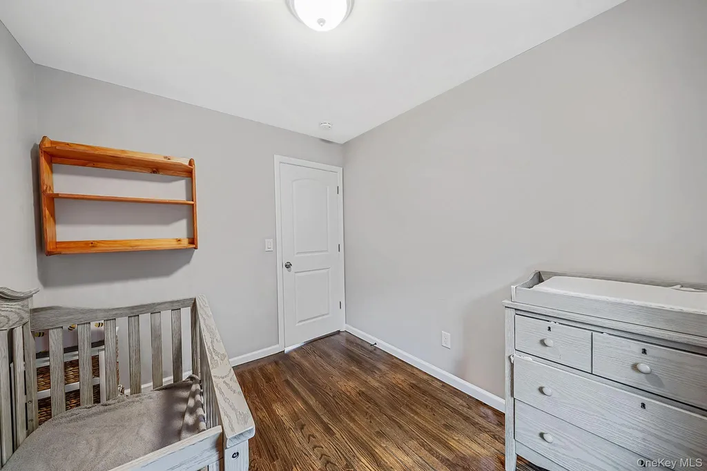 18 Jackson Street Farmingdale NY 11735