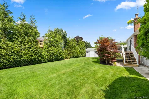36 Fairway Drive Old Bethpage NY 11804