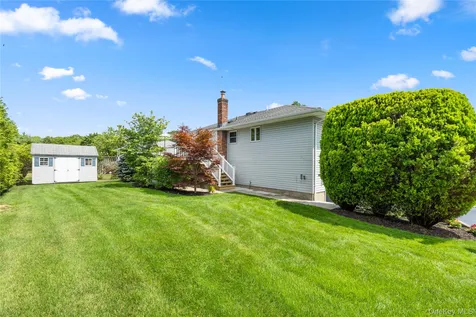 36 Fairway Drive Old Bethpage NY 11804