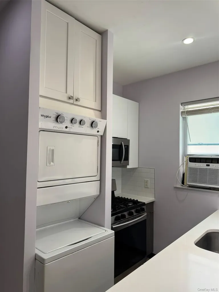 7305 Metropolitan Avenue Middle Village NY 11379