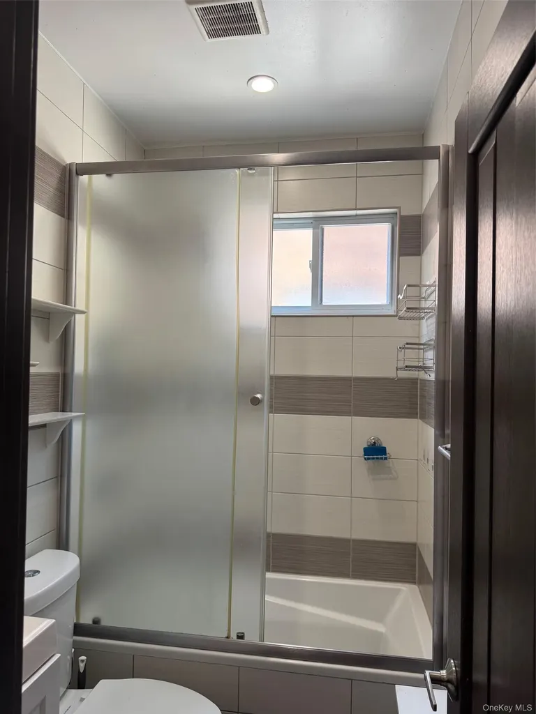 7305 Metropolitan Avenue Middle Village NY 11379