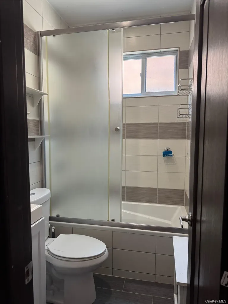 7305 Metropolitan Avenue Middle Village NY 11379