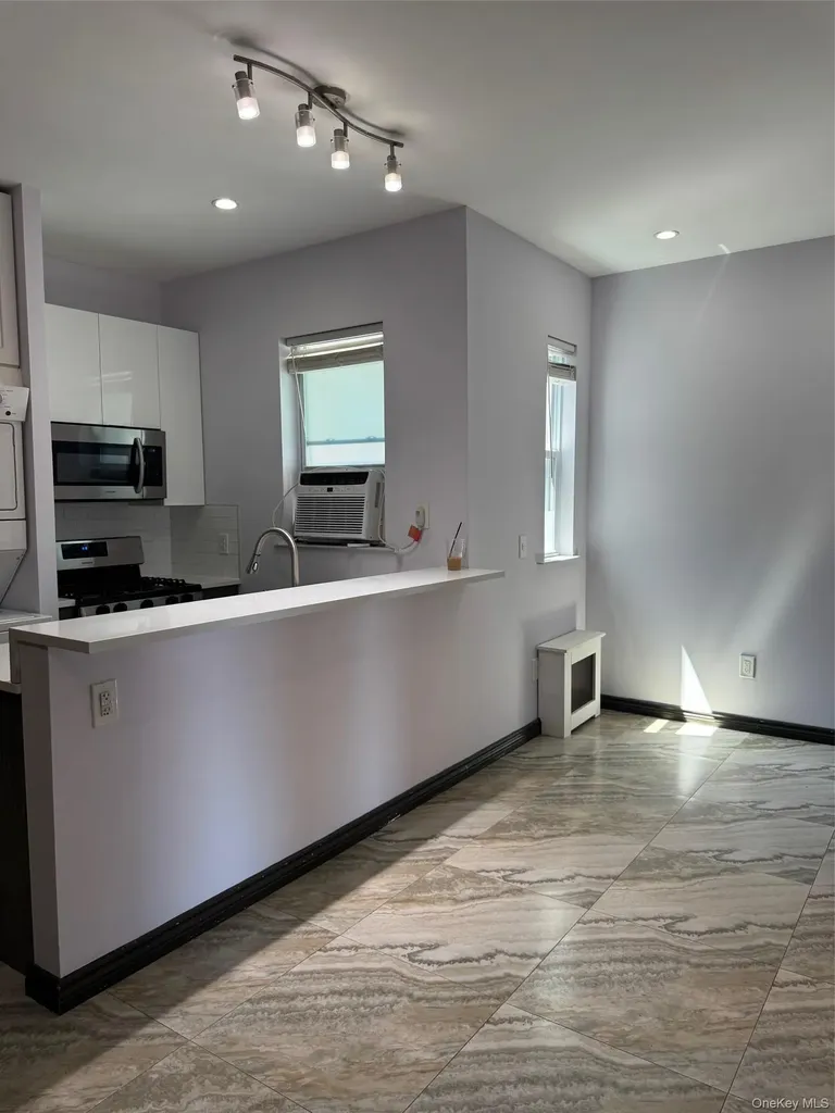 7305 Metropolitan Avenue Middle Village NY 11379