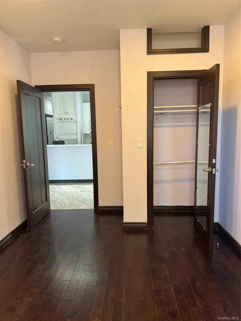 7305 Metropolitan Avenue Middle Village NY 11379