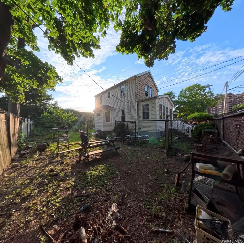 13734 167th Street Jamaica NY 11434